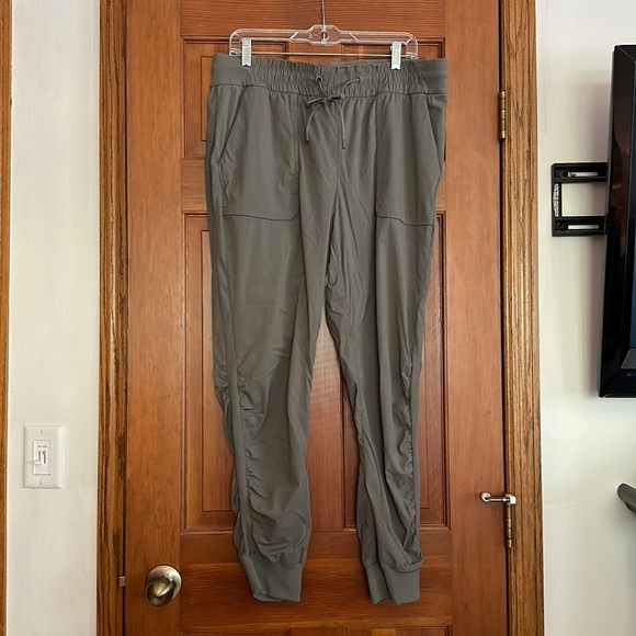 lululemon athletica Pants - Lululemon Beyond the Studio High Rise Jogger
